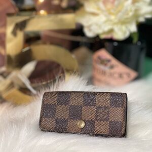 AUTHENTIC LOUIS VUITTON DAMIER MULTICLES 4 RING KEY CASE